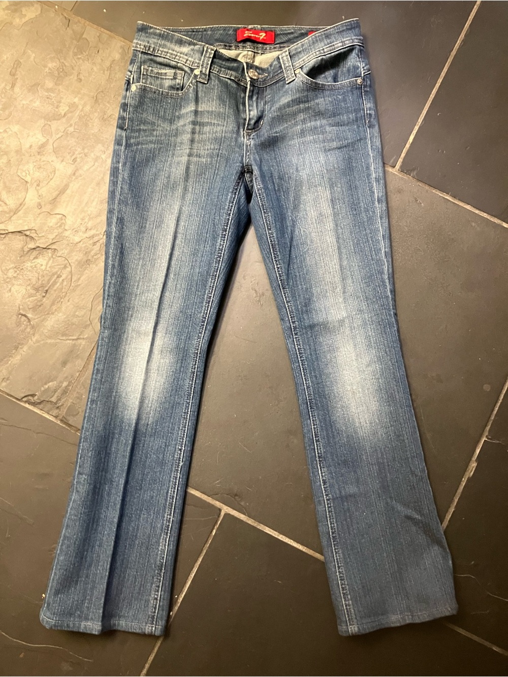 Seven Women’s Size 6P Slim Boot Jeans 👖